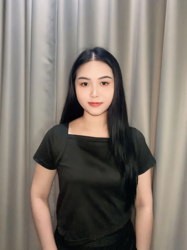 Sunny, a Luna Thai Spa massage therapist in Bangkok